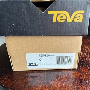 TEVA ORIGINAL UNIVERSAL- Black size 9